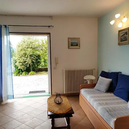 One Bedroom With Enclosed Garden And Wifi At 3 Km Away From The Appartamento Arona